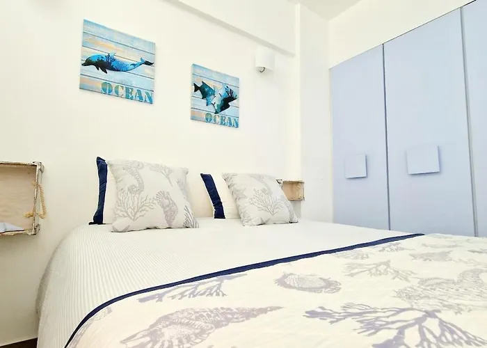 Excellent Sea View With Direct Access *